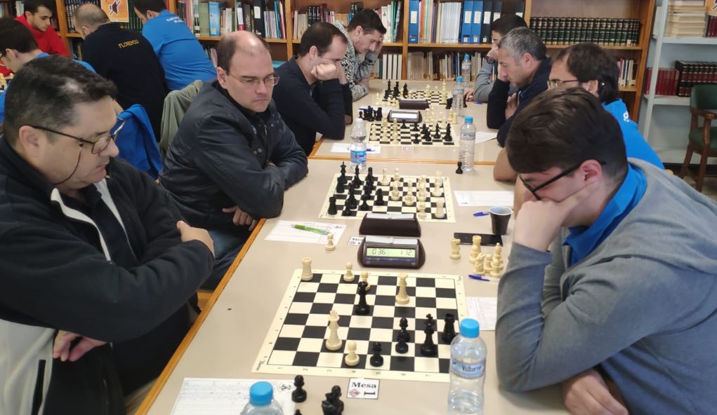 Cuarta Jornada de la Liga Provincial de Ajedrez. CHATURANGUITA ARRIATE vs CAVE “C” ESTEPONA.
