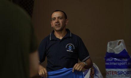 Entrega de las nuevas equipaciones al Club Chaturanga de Ajedrez
