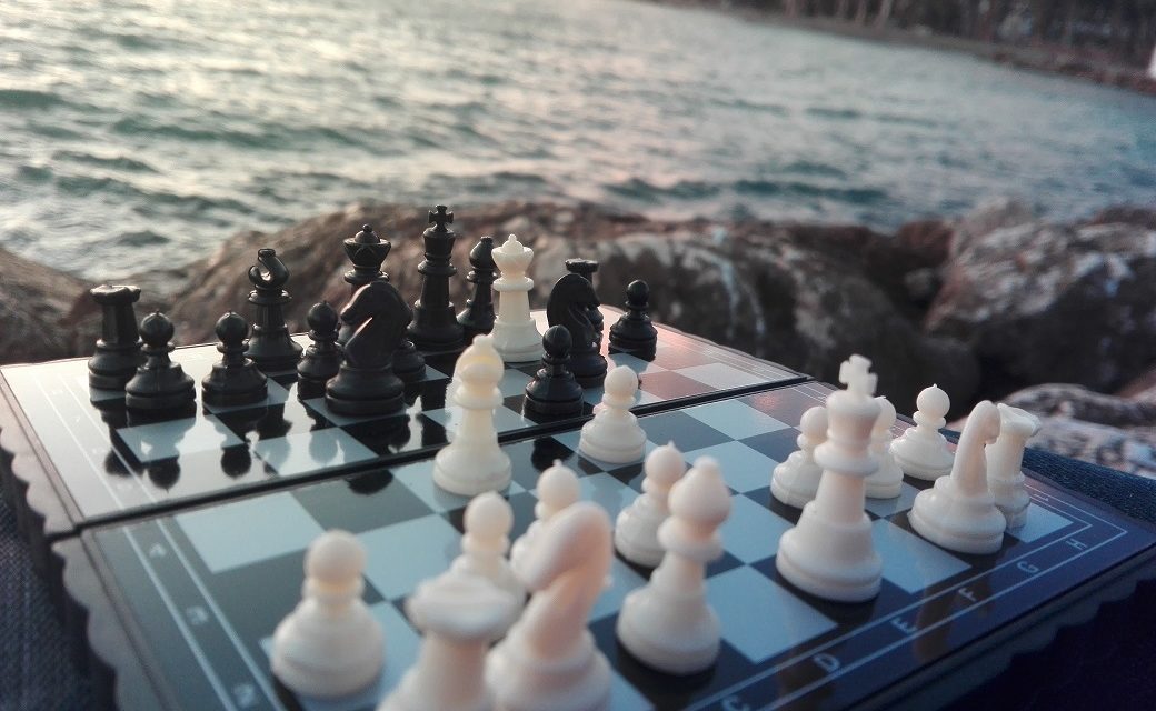 Ajedrez Mate con pastor, El ajedrez es un juego emocionante y fácil de  aprender. Te invitamos a entrar al mundo de este juego Hoy aprenderemos mate  con pastor ¡Empezamos!