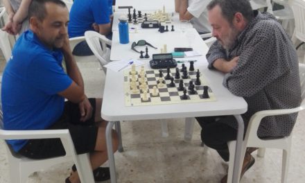 Primera jornada de la liga provincial de Ajedrez. Trebejos Peón Pasado vs Chaturanguita Arriate